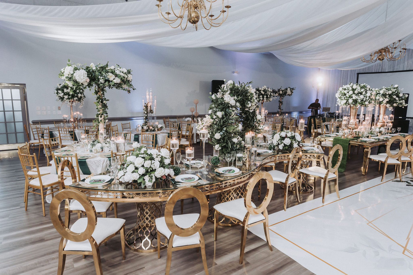 Serpentine gold table per piece