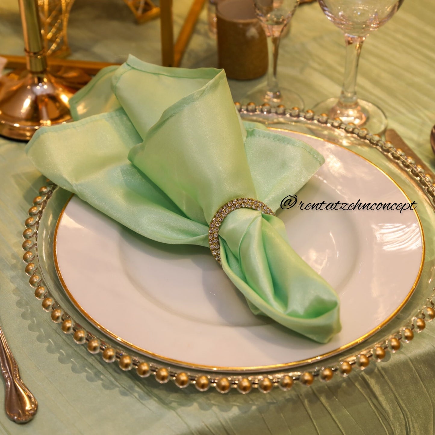 Beaded charger plate gold