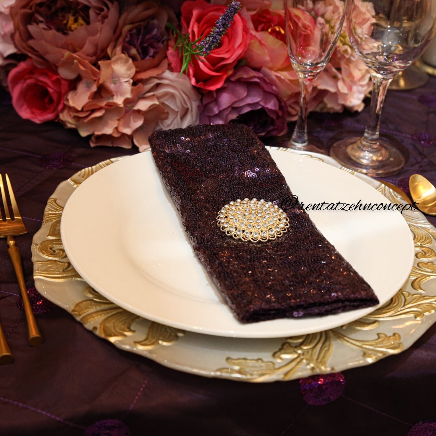 Floral gold charger plate